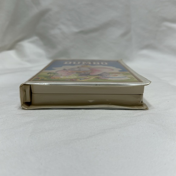 Dumbo VHS - Picture 9 of 11